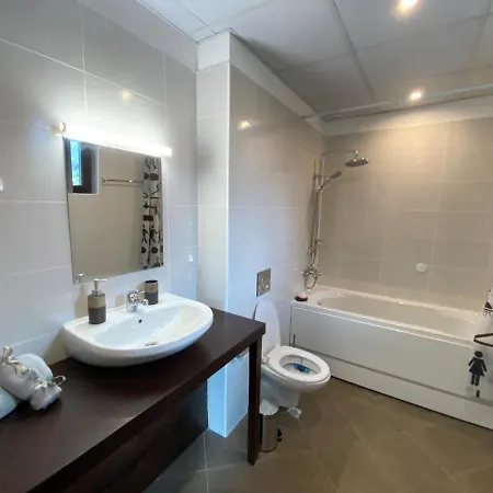 Cozy With Fantastic View Апартаменты