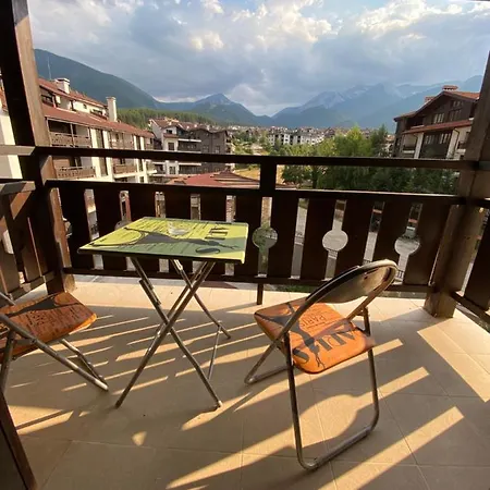 דירה Cozy With Fantastic View בנסקו